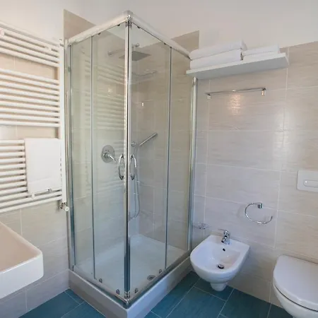 Olas Del Mar Bed & Breakfast 4*