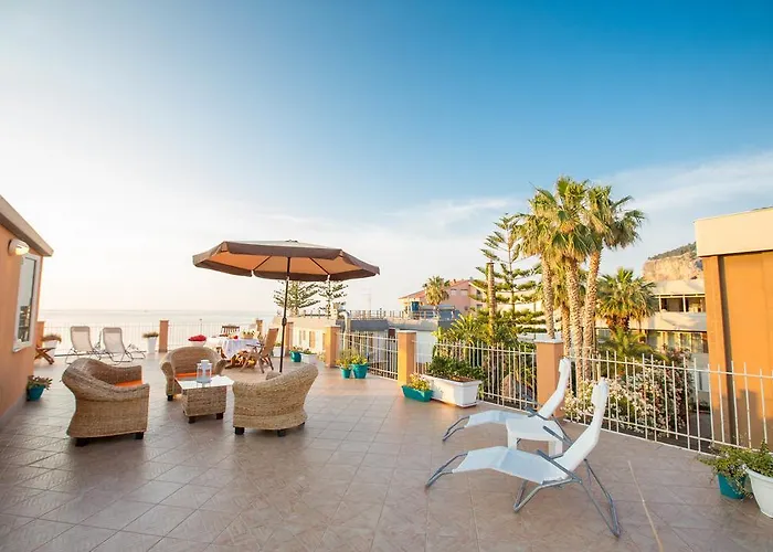 فندق مبيت وإفطار Olas Del Mar 4*