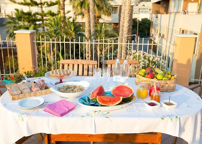 فندق مبيت وإفطار Olas Del Mar 4*